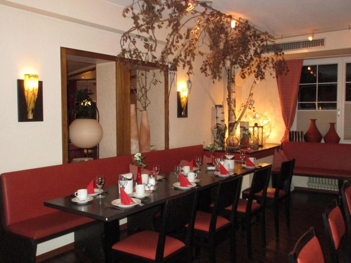 Hotel Garni Cafe Raepple 바트 페테르스탈-그리스바흐 외부 사진